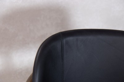 portland-dining-chair-black-close-up